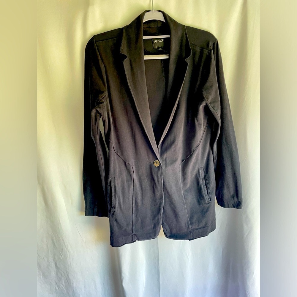 Nick & Zoe Black Blazer Size Medium/FLAW